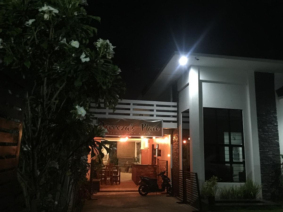 Terreza'S Place Bed & Breakfast Dauis ภายนอก รูปภาพ